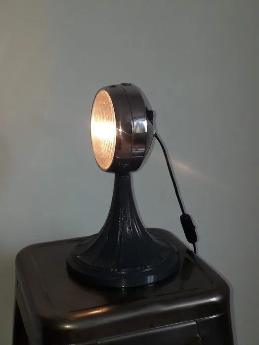 lampe vintage création unique phare de voiture ancienne