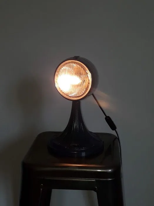 lampe vintage création unique phare de voiture ancienne